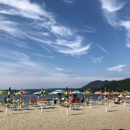 Appartamento Lido 'With Parking Space Included' Toscolano Maderno Exterior photo